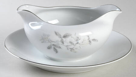 M1013 Gravy Boat with Attached Underplate