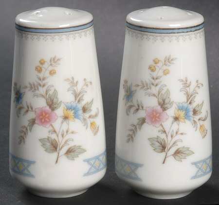 Stratford Salt & Pepper Set