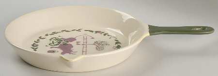 California Farmhouse Yellow Open Skillet