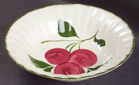 Apple Trio 9" Round Vegetable Bowl