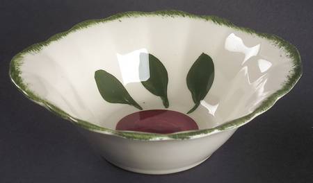 Apple Trio Lugged Cereal Bowl