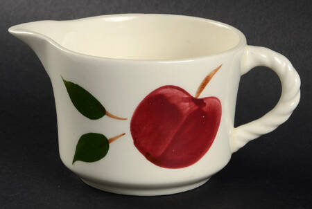 Arlington Apple Creamer