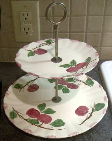 Autumn Apple 2 Tiered Serving Tray (Dinner & Salad Plate)