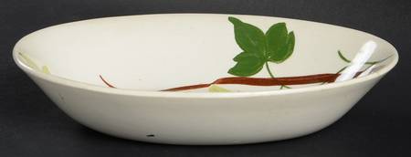 Baltic Ivy 9" Oval Vegetable Bowl