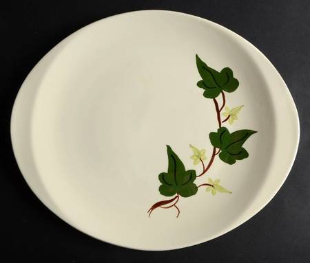 Baltic Ivy 13" Oval Serving Platter