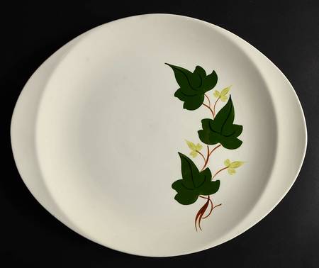 Baltic Ivy 15" Oval Serving Platter