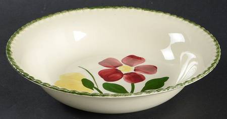 Betty 9" Round Vegetable Bowl