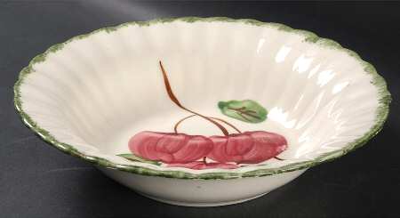 Big Apple 9" Round Vegetable Bowl