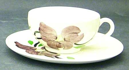 Caroline Flat Cup & Saucer Set