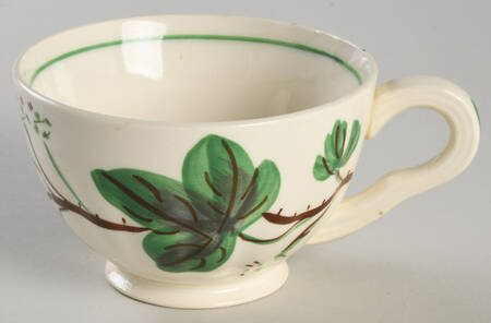 Dewberry Footed Cup