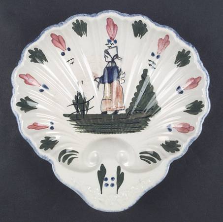 French Peasant 9" Shell Shaped Bowl