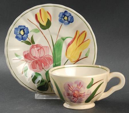 Garden Lane Footed Cup & Saucer Set