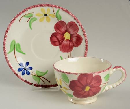 Hilda Footed Cup & Saucer Set