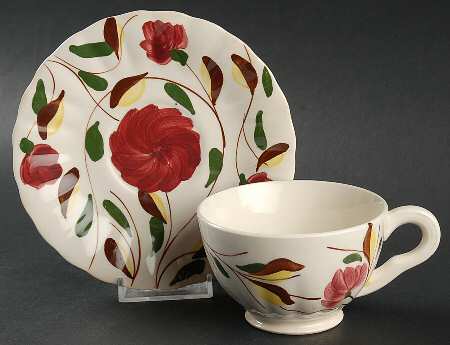 Laura Footed Cup & Saucer Set