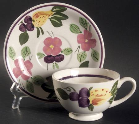 Mary Footed Cup & Saucer Set