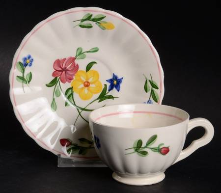 Nadine Footed Cup & Saucer Set