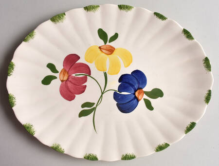 Painted Daisy 12" Oval Serving Platter