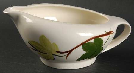 Plantation Ivy Gravy Boat