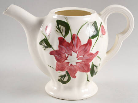 Poinsettia (Colonial) Teapot No Lid