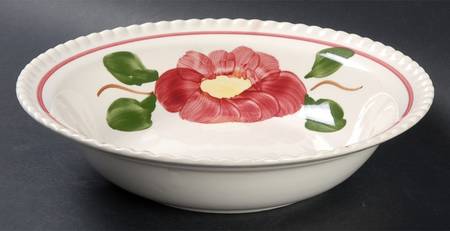 Pom Pom 9" Round Vegetable Bowl