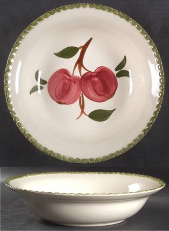 Quaker Apple 9" Round Vegetable Bowl
