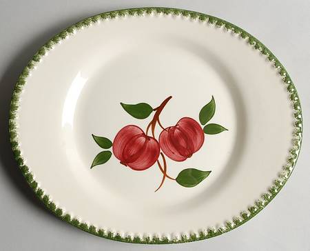 Quaker Apple 14" Oval Serving Platter