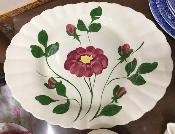 Red Nocturne Variant (Colonial) 14" Oval Serving Platter