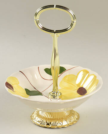 Ridge Daisy 6"-7" Handled Footed Nut Dish HC