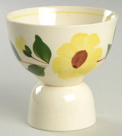 Ridge Daisy Double Egg Cup