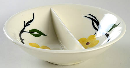 Southern Dogwood (Chartreuse) 8" Round Divided Vegetable Bowl