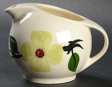 Southern Dogwood (Chartreuse) Creamer