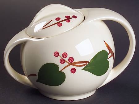 Stanhome Ivy Sugar Bowl & Lid