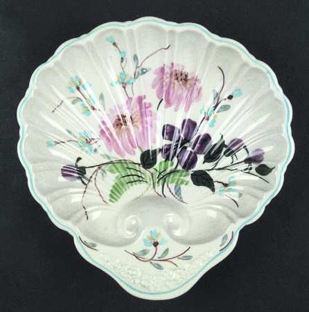 Tussie Mussie 9" Shell Shaped Bowl