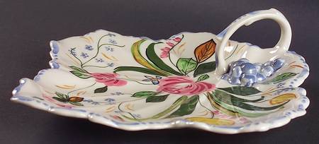 Verna Handled Leaf Dish