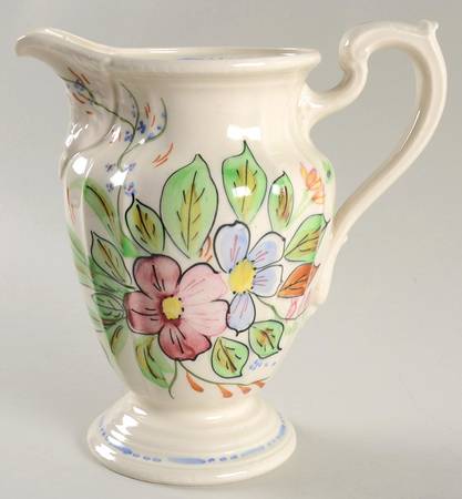Verna 40 Oz Milady Pitcher