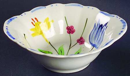 Waltz Time Lugged Cereal Bowl