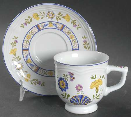 Bretonne Footed Cup & Saucer Set