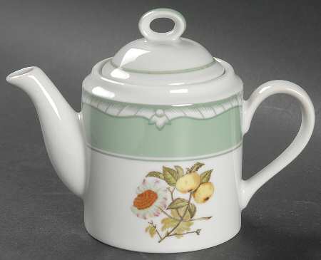 Devonshire Green Creamer & Lid