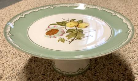 Devonshire Green Footed Cake Plate