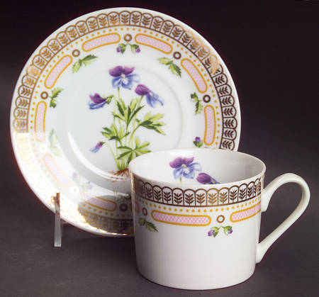 Floral Potpourri Flat Cup & Saucer Set