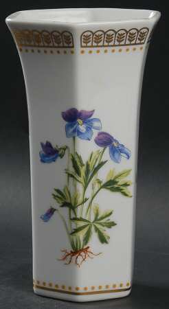 Floral Potpourri 7" Vase