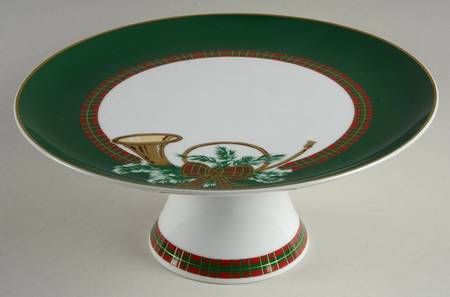The Hunt 10" Diameter Pedestal Cake Stand