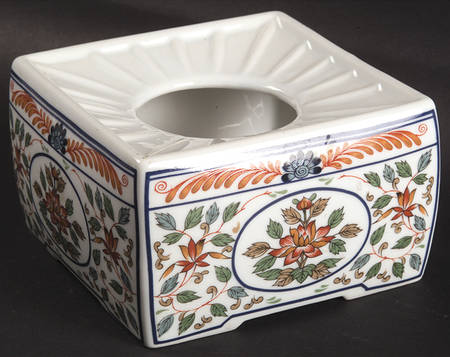 Imari Blossoms China Warmer Stand