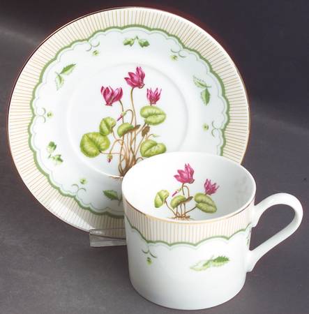 Victorian Gardens Flat Cup & Saucer Set