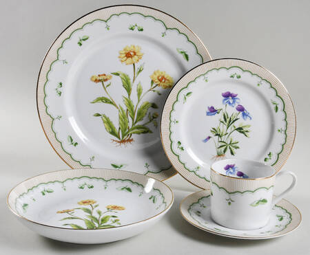 Victorian Gardens 5 Piece Place Setting