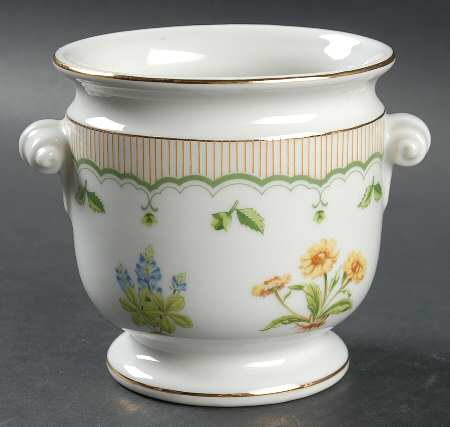 Victorian Gardens 4" Vase