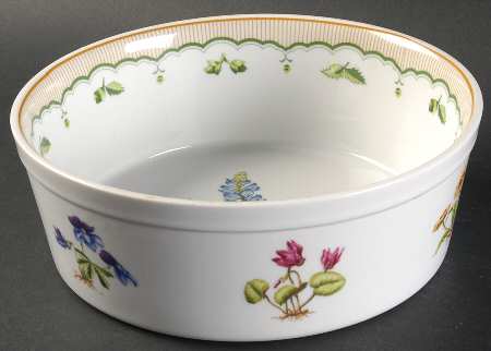 Victorian Gardens 8" Souffle