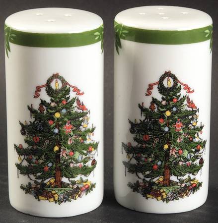 Yule Tide Salt & Pepper Set