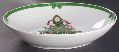 Yule Tide 10" Oval Vegetable Bowl
