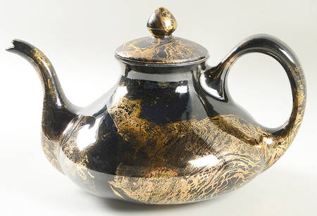 Surf Ballet (Black & Gold) Teapot & Lid